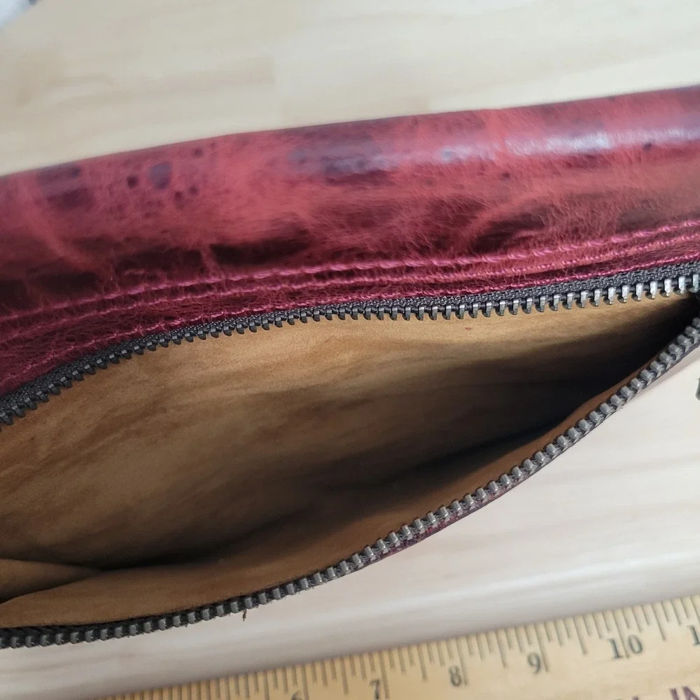Patricia Nash Red Distressed Italian Leather Envelope Clutch Zip Pocket Bag Lux‎